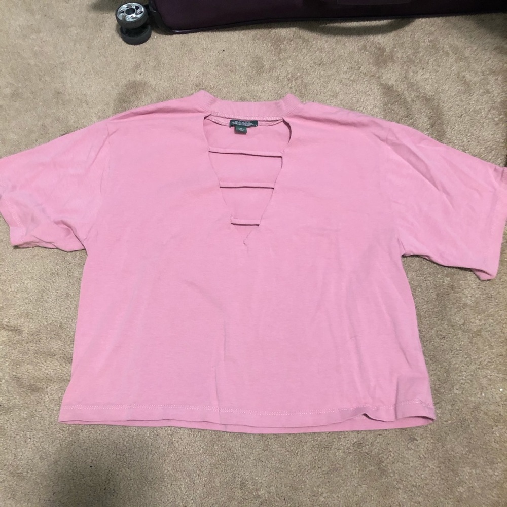 Cross neck, mild crop short sleeve tee